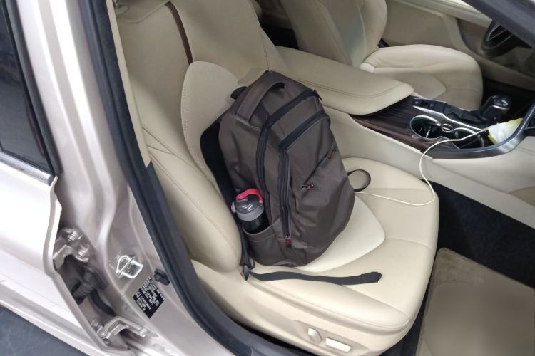 Used Toyota Camry 2019 Revised Version 2.0G Luxury Edition
