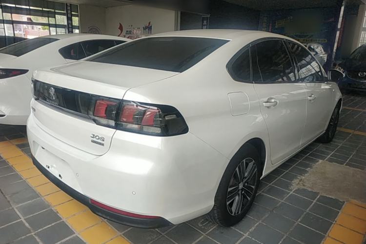 Used Peugeot 308 2016 230THP Automatic Luxury Edition Rear Right 45 Deg