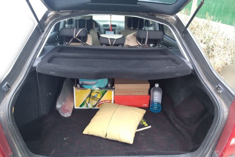 Used Skoda Octavia 2015 Classic Model 1.6L Manual Eado Version Trunk