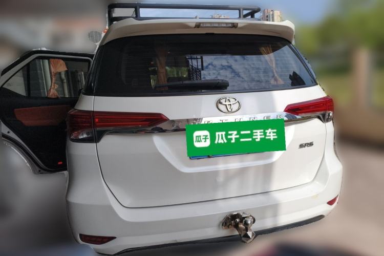 Used Toyota Fortuner  Rear Left 45 Deg