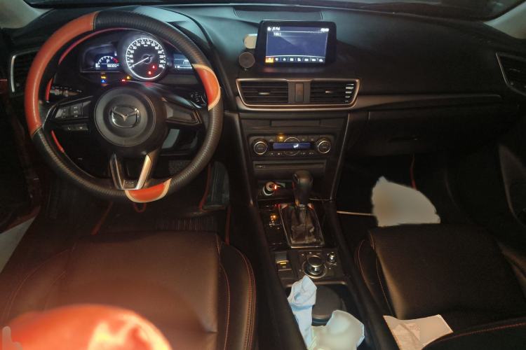 Used Mazda 3 Axela 2017 Sedan 1.5L Automatic Luxury Model Emission Standard China V Interior 2