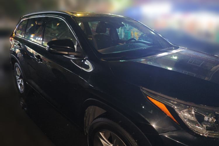 Used Toyota Highlander 2018 2.0T Four-Wheel Drive Prestige Version 7 Seats China VI Standard