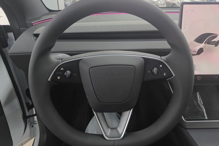 Used Tesla Model Y 2026 Long-Range All-Wheel-Drive Model