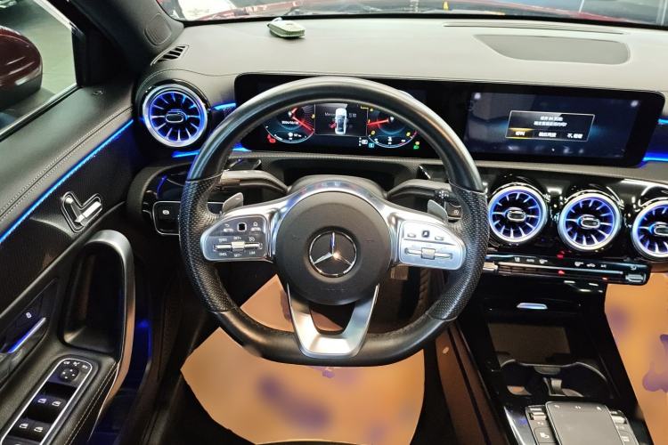 Used Mercedes-Benz A-Class 2021 A 200 L Sport Sedan Fashion Model
