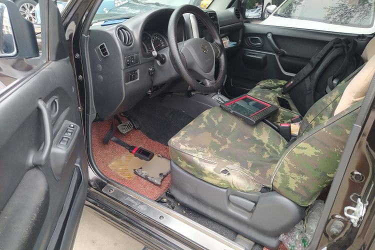 Used Suzuki Jimny 2015 1.3L AT JLX Navigation Edition
