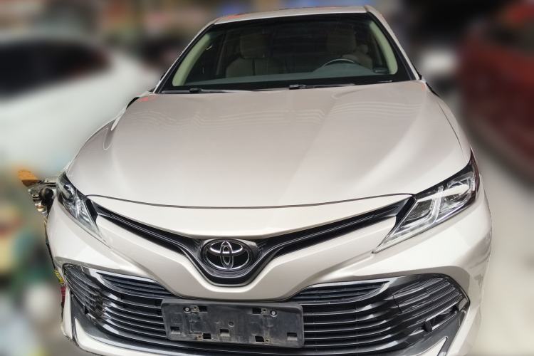 Used Toyota Camry 2018 2.0E Leading Edition
