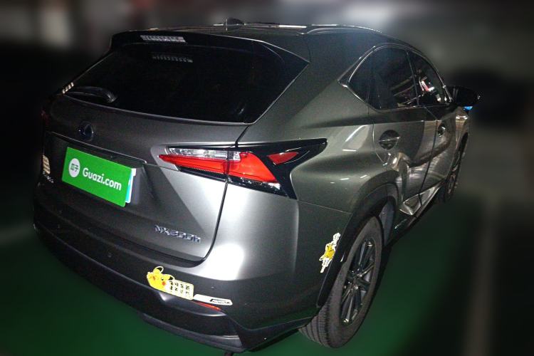Used Lexus NX 2015 300h Front-Drive Fēngshàng Edition
