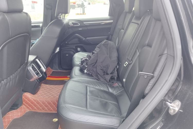Used Porsche Cayenne 2013 3.6L automatic transmission U.S. specification Left Rear Seat