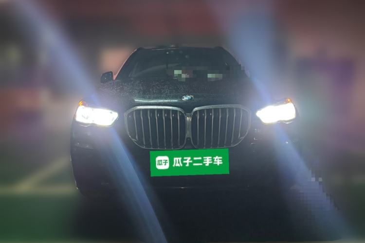 Used BMW X5 2019 xDrive40i Standard 19-inch wheels U.S. specification