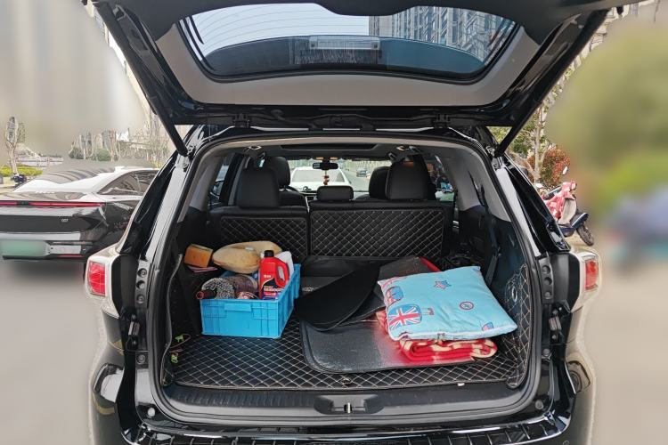 Used Toyota Highlander 2017 2.0T Four-Wheel Drive Black Edition Limited Model
