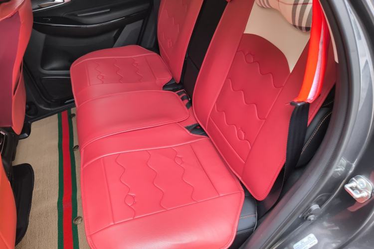 Used CHANGAN X7 PLUS 2024 1.5T Automatic Luxury Edition 5 Seats Left Rear Seat