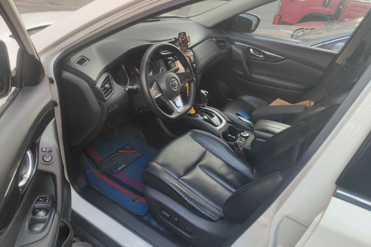 Used Nissan X-Trail 2017 2.5L CVT Leading Edition 4WD