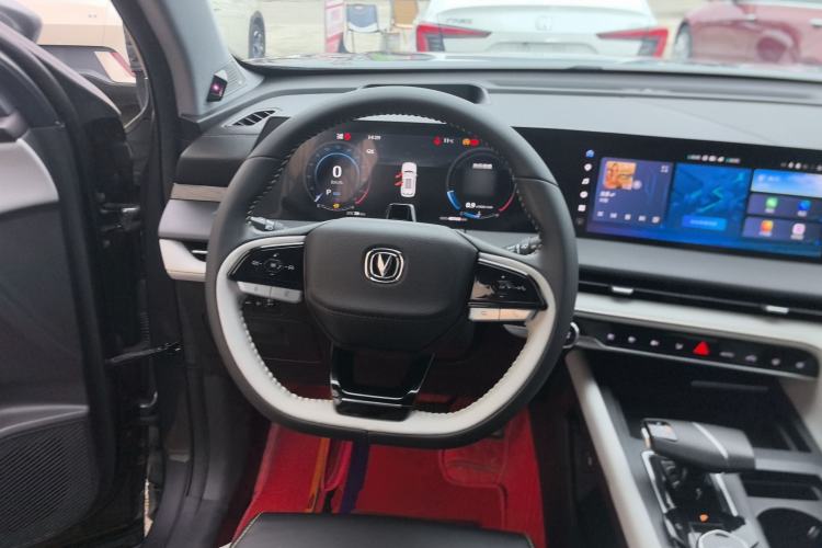 Used Changan CS75 PLUS 2023 3rd Generation 2.0T Automatic Flagship Model
