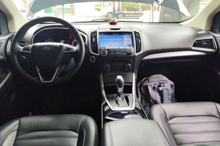 Used Ford Edge 2018 Facelifted EcoBoost 245 Two-Wheel-Drive Platinum Edition 5 Seats China V Emission Standard
