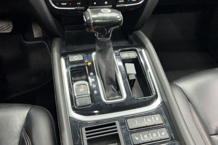 Used GAC Trumpchi GS8 2017 320T Two-Wheel Drive Luxury Smart Connectivity Version (7 Seats)
