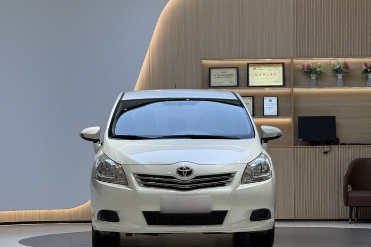 Used Toyota Verso 2014 Starlight 180E CVT Elite Edition
