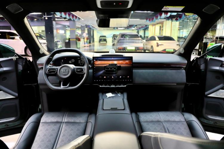 Used Zeekr 7X 2025 100kWh Long-Range All-Wheel Drive Intelligent Driving Version Interior 2