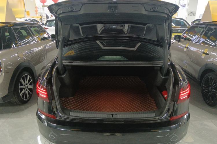 Used Volkswagen Passat 2020 Revised Version 330TSI Luxury Edition China VI Standard