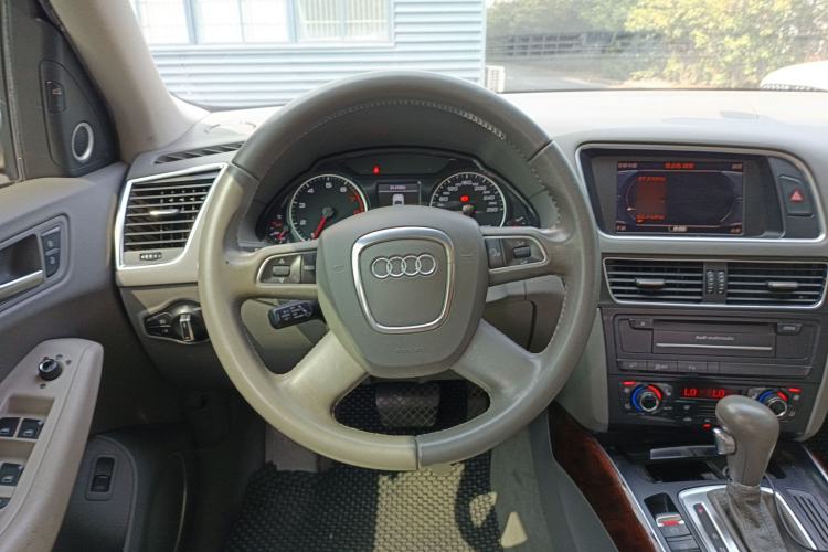 Used Audi Q5 2012 2.0TFSI Comfort Version Steering Wheel