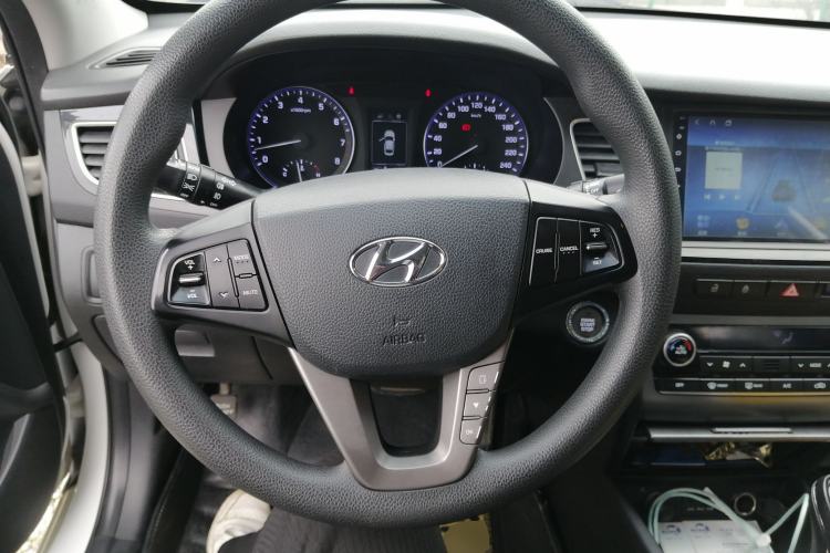 Used Hyundai Mistra 2014 1.8L Automatic Smart GLS