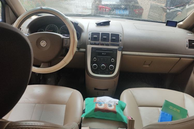 Used Buick GL8 2011 2.4L CT Comfort Edition
