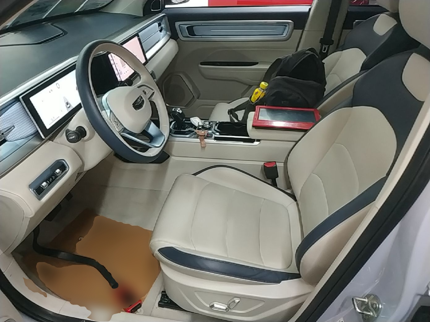 Geely Auto icon 2023 1.5TD Star Player — снимка 17