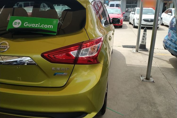 Used Nissan Tiida 2016 1.6L CVT Smart Drive Edition Right Rear Taillight