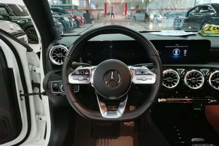 Used Mercedes-Benz A-Class 2022 Second Facelift A 200 L Sport Sedan Fashion Version