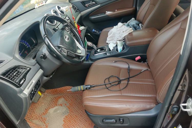 Used BYD S7 2015 2.0T Automatic Prestige Model
