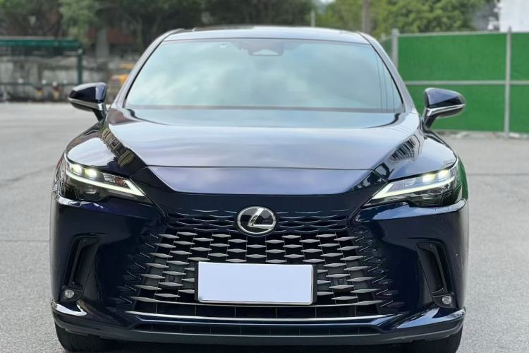 Used Lexus RX 2023 350h Two-Wheel Drive Enjoyment Version

