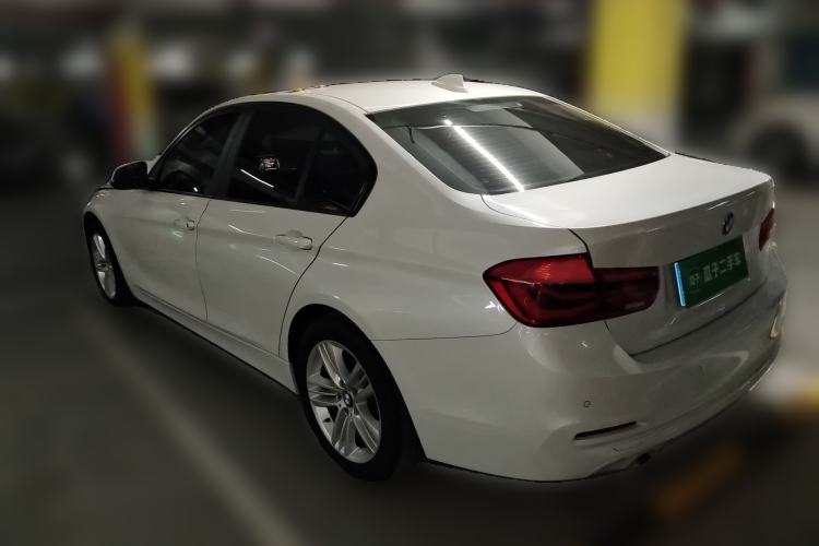 Used BMW 3 Series 2017 318i Fashion Model Rear Left 45 Deg