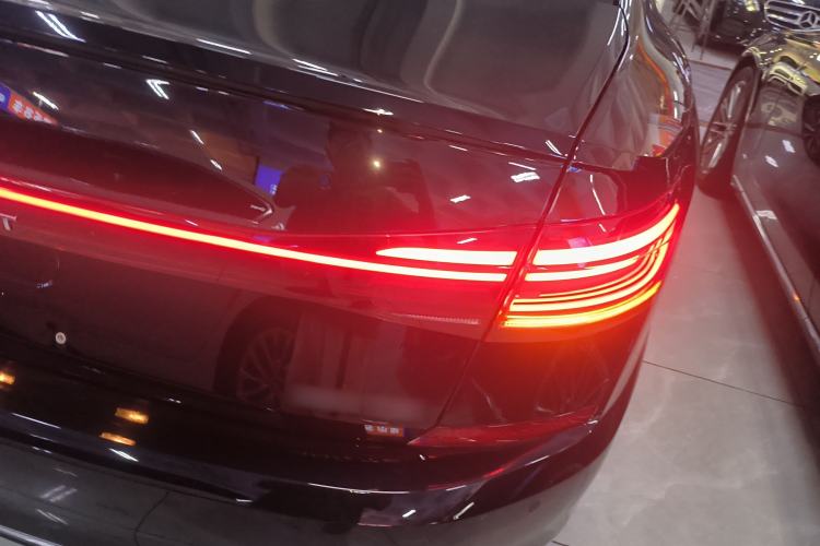 Used Volkswagen Passat 2025 Premium Version 380TSI Dragon Edition
