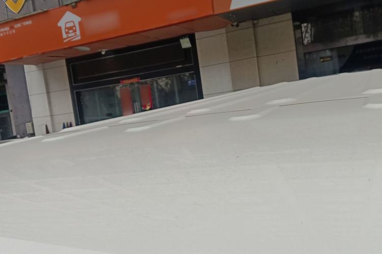 Used SAIC MAXUS EV30 2023 Pure-Electric Smart Logistics Expert with Long Wheelbase Guoxuan