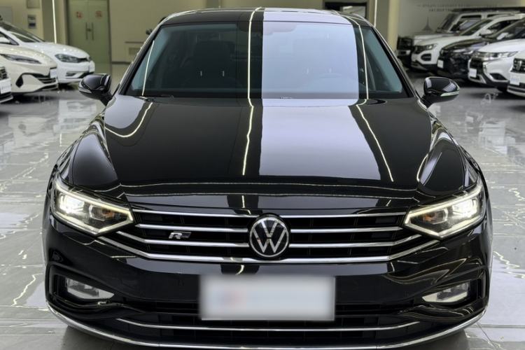 Used Volkswagen Magotan 2020 330TSI DSG Luxury Edition Exterior 1