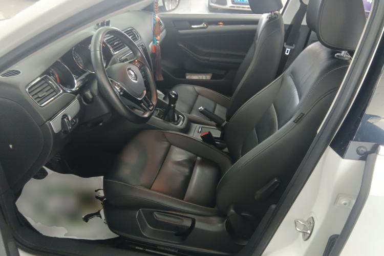 Used Volkswagen Sagitar 2018 1.6L Manual Comfort Model