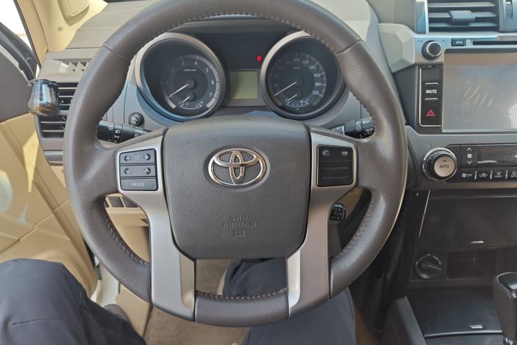 Used Toyota Prado 2014 2.7L Middle East Version Parallel Import Steering Wheel