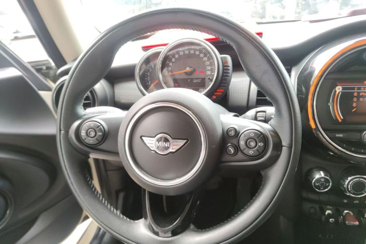 Used MINI 2016 1.5T COOPER
