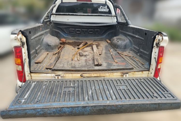 Used Foton Tunland 2018 2.8T E5 Two-Wheel-Drive Comfort Version with Long Wheelbase Equipped with 4J28TC4 Engine
