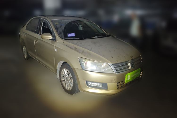 Used Volkswagen Santana 2013 1.6L Automatic Luxury Edition Front Right 45 Deg