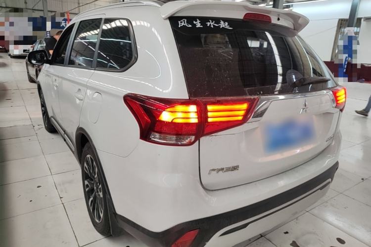 Used Mitsubishi Outlander 2019 2.0L Two-Wheel Drive Comfort Edition 5 Seats China VI Standard
