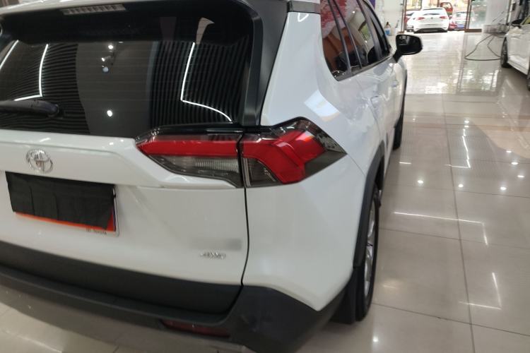 Used Toyota RAV4 2021 2.0L CVT 4x4 Style PLUS Edition
