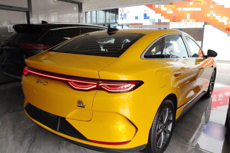 Used BYD Qin L 2025 EV 545KM Beyond Version Rear Right 45 Deg