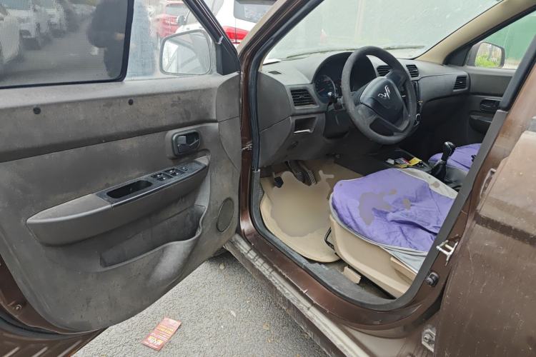 Used Wuling Hongguang 2014 1.5L S Standard Version Driver Seat