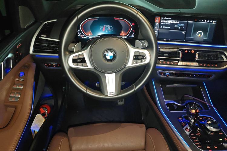 Used BMW X7 2021 xDrive40i Luxury M Sport Package
