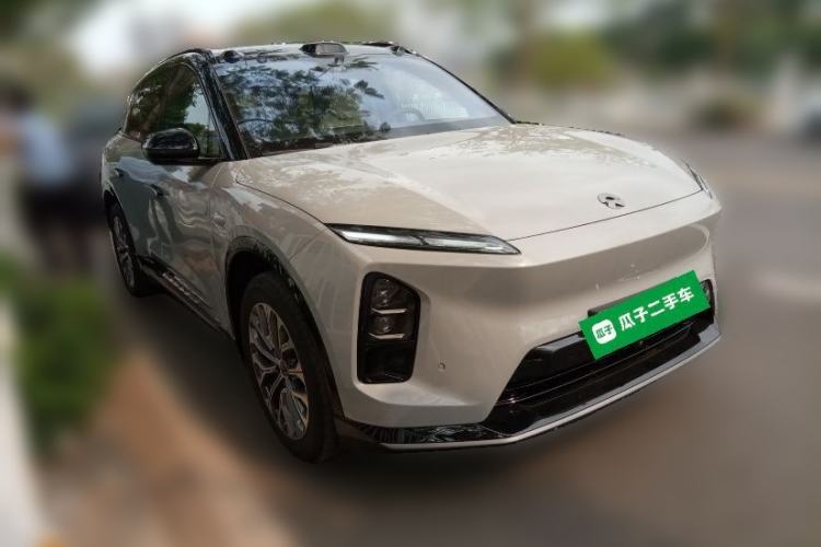 Used Nio ES6 2025 75 kWh Front Right 45 Deg