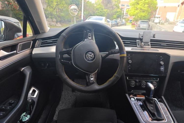 Used Volkswagen Variant 2018 380TSI Two-Wheel Drive Comfort Edition Steering Wheel