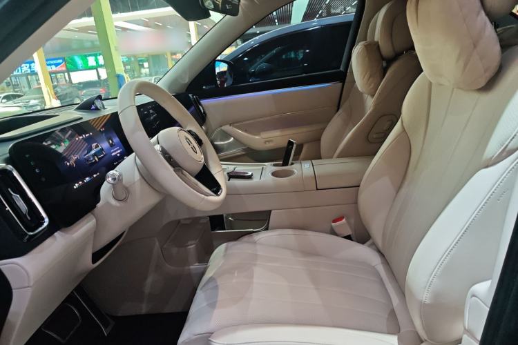 Used Hima AITO M8 2025 Extended-Range Max+ Version 53.4 kWh 5-Seater Edition