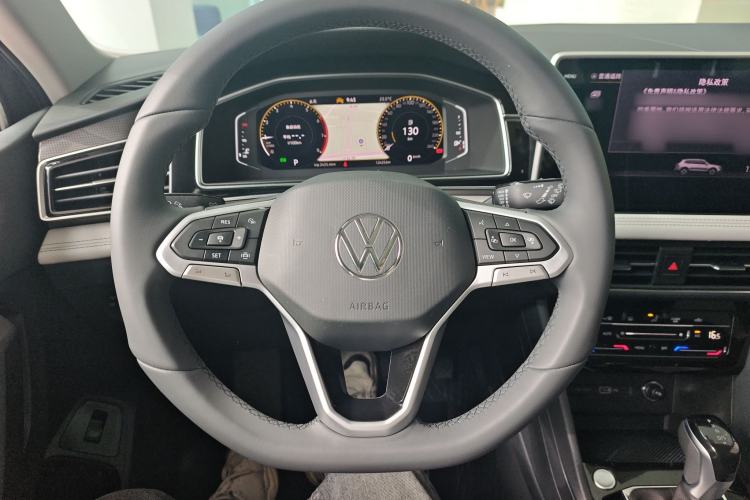 Used Volkswagen Tiguan L 2024 300TSI Automatic Two-Wheel Drive Smart Edition Steering Wheel