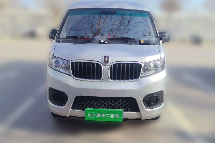 Used Jinbei Hiace X30 2024 1.5L Champion Edition Passenger Vehicle 5/6/7 Seats Front