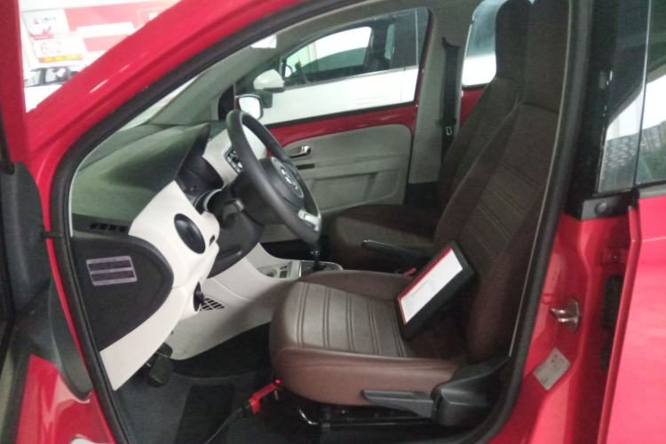 Used Volkswagen up! 2015 1.0L move up!